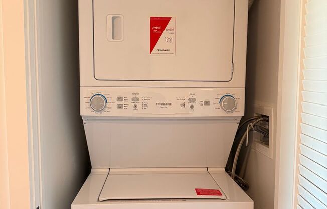 2 beds, 2 baths, 816 sqft, $4,270, Unit 509