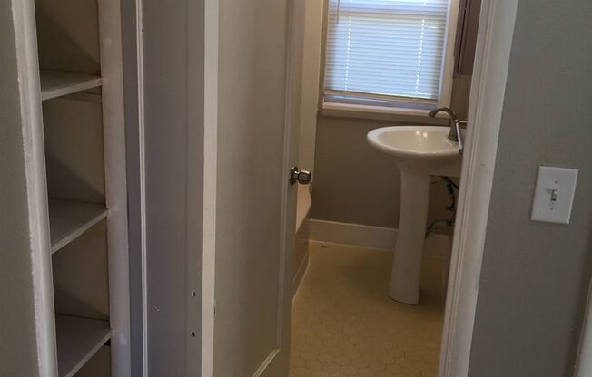 1 bed, 1 bath, $1,395, Unit 1501