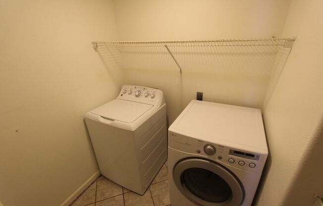 3 beds, 2 baths, $2,300, Unit UNIT 130