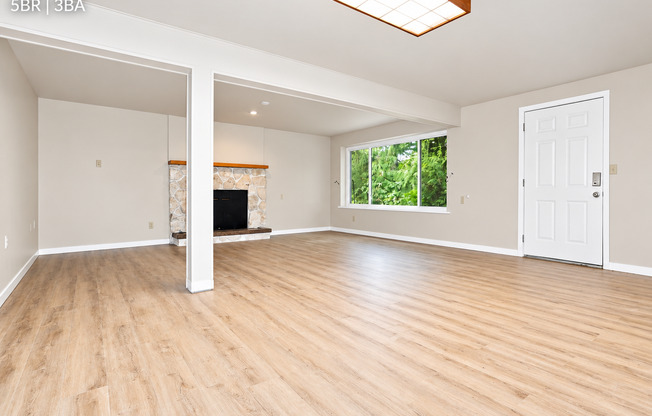 19801 95 AVE NE