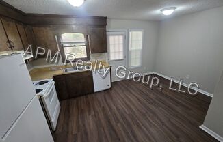 2 beds, 1.5 baths, $1,095