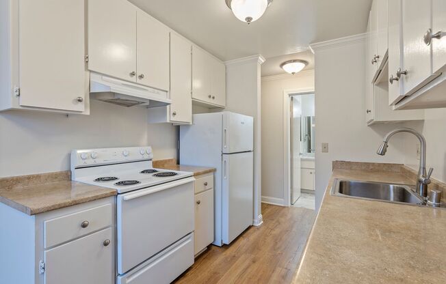 2 beds, 1 bath, 864 sqft, $2,695, Unit 302