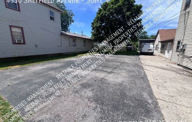 4350 SHEFFIELD AVE