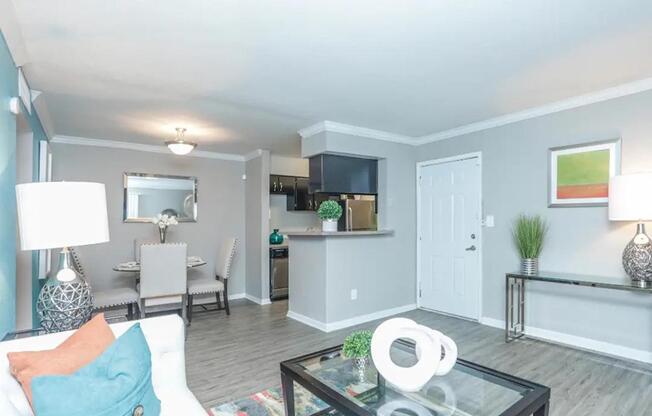 Home - The Oasis Apartments and Townhomes - Houston, TX