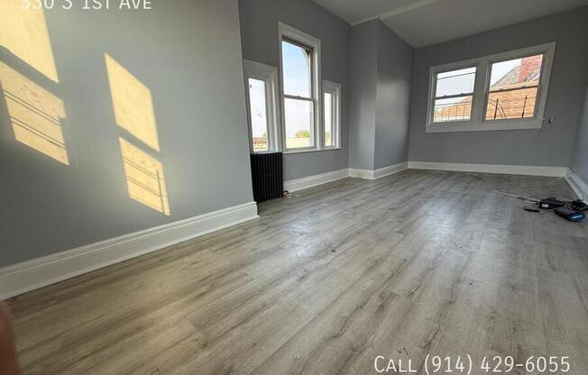 330 S 1 AVE