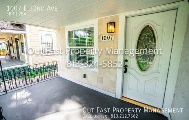 1007 E 32 AVE