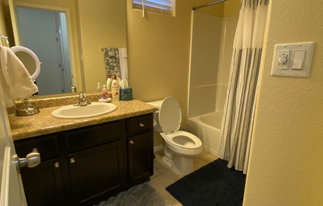 3 beds, 2 baths, 1,874 sqft, $2,200, Unit 209 Landing Trail NE