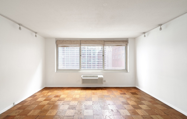 1 bed, 1 bath, 565 sqft, $4,250, Unit 8B