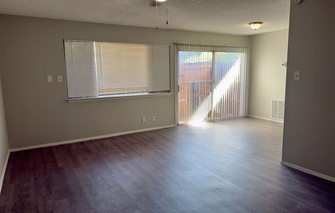 1 bed, 1 bath, 825 sqft, $950, Unit 103