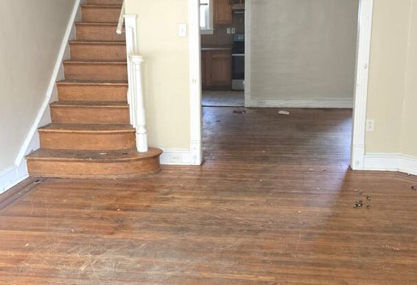 Gorgeous 3-Bed Townhome in Olney! Available NOW!