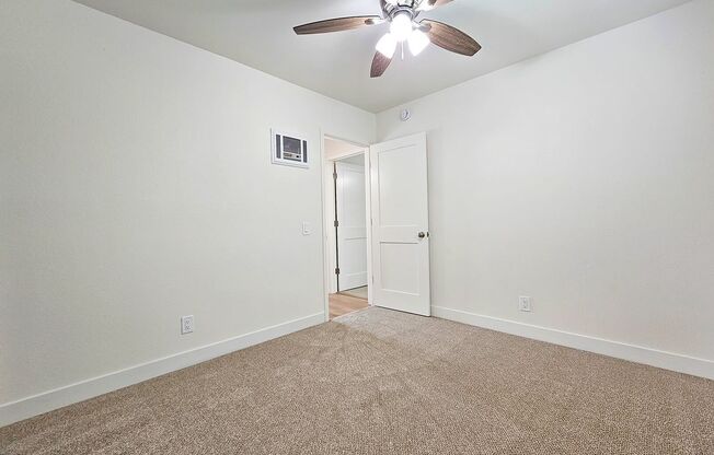 2 beds, 1 bath, 841 sqft, $2,595, Unit 26
