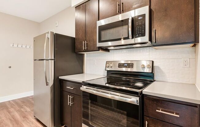 2 beds, 1 bath, 751 sqft, $1,995, Unit 305