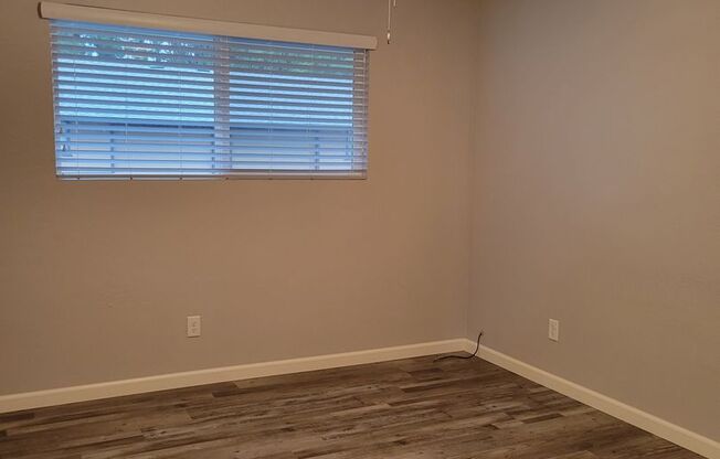 2 beds, 1 bath, 966 sqft, $1,450