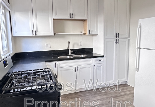3837 1/2 KENDALL ST