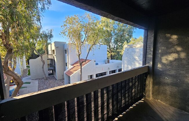 1 bed, 1 bath, 680 sqft, $1,250, Unit 323