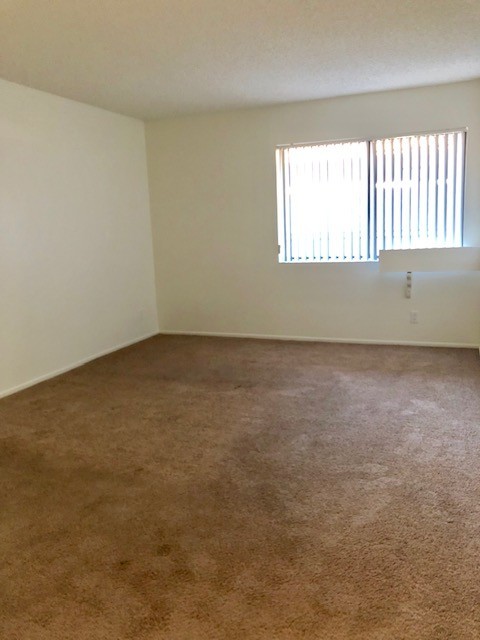 Studio, 1 bath, 500 sqft, $1,395, Unit 0214