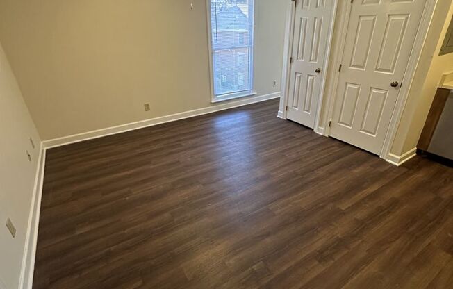 1 Bedroom 1 Bathroom Condo!