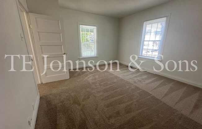 2 beds, 1 bath, $995