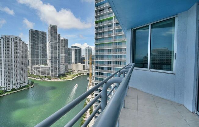 Two-Bedroom Residence with Bay and River Views – One Miami