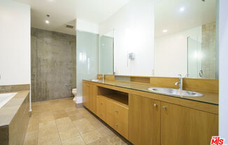 2 beds, 3 baths, 1,950 sqft, $6,500, Unit PH 3