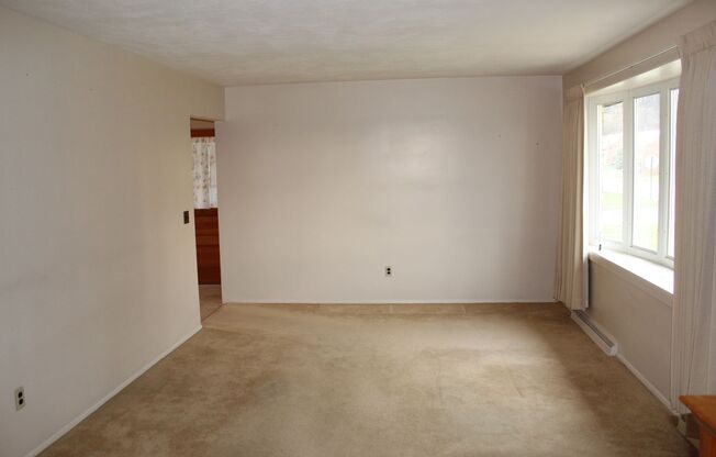 3 beds, 1 bath, $1,495