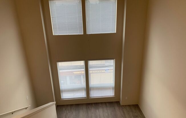 Studio, 1 bath, 430 sqft, $1,800, Unit 418