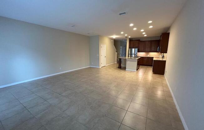 11213 GRANDER DR