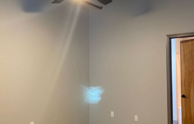 1 bed, 1 bath, 690 sqft, $1,260, Unit 510