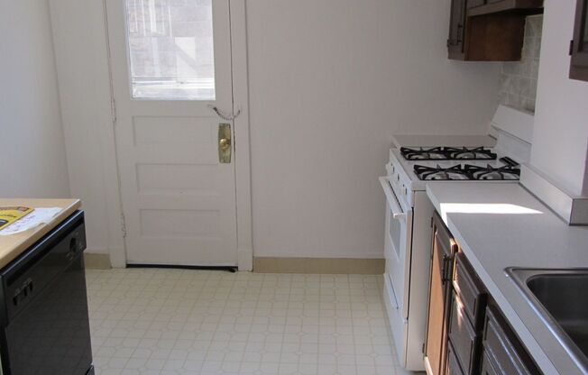 Available June 1, 2026: Lease ends May 29,2027