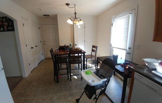 Great Single Family Home- 4 Bedroom 2.5 Bath in Eagle Mountain