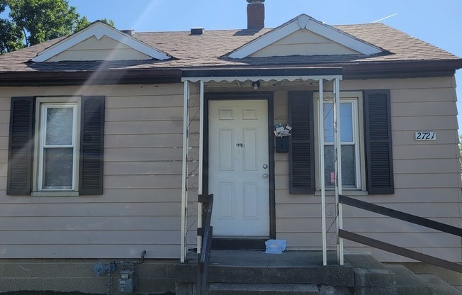 2721 N KEYSTONE AVE