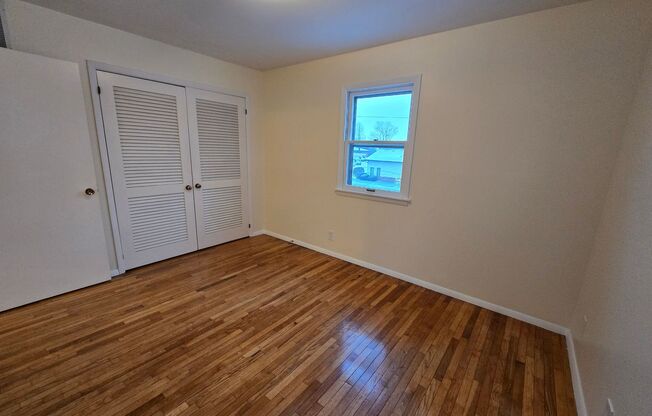 2 beds, 1.5 baths, $1,295, Unit 507 E Locust