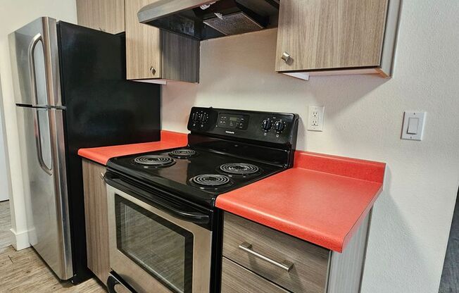 2 beds, 1 bath, 915 sqft, $1,575, Unit 68