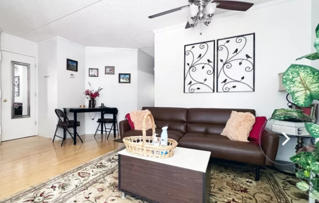 151 W 117 ST