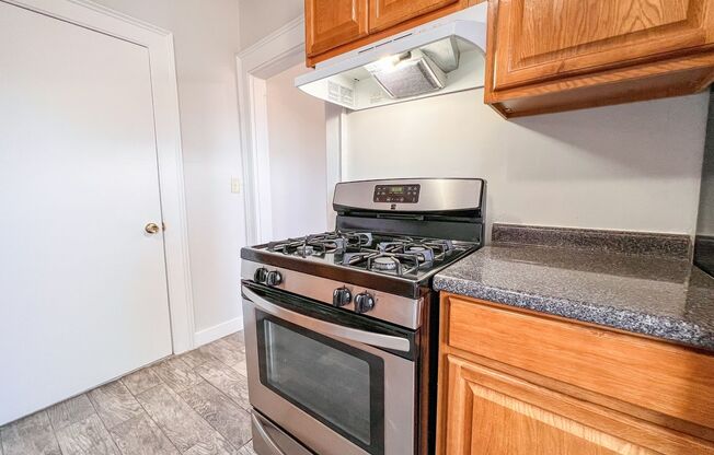 2 beds, 1 bath, 539 sqft, $1,550, Unit 3W