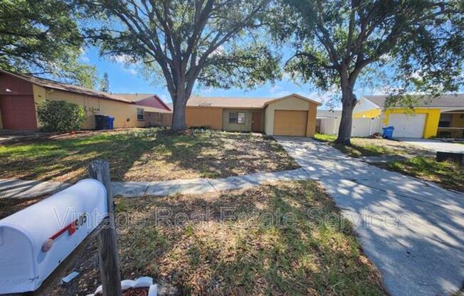 905 OLD FLD DR