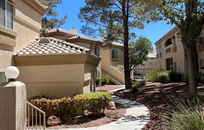 2 beds, 2 baths, $1,600, Unit # 1067