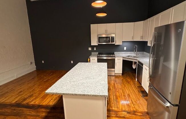 Studio, 1 bath, 500 sqft, $1,000, Unit ADA 313