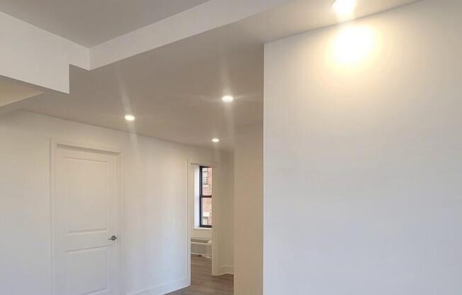 2 beds, 2 baths, $7,500, Unit 10M