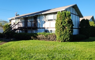 2121 S 4 ST W