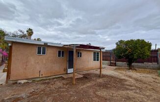 1 Bedroom 1 Bath with HUGE Yard Space!