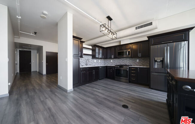 1 bed, 1 bath, 947 sqft, $3,300, Unit 1314