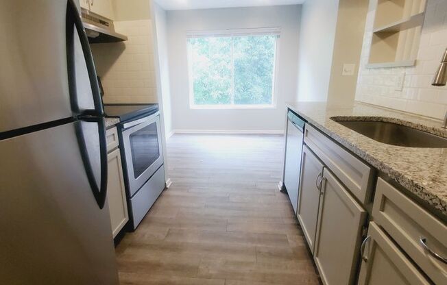 1 bed, 1 bath, 671 sqft, $1,050, Unit 3701-3B