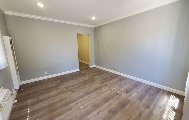 943 S. Bonnie Beach