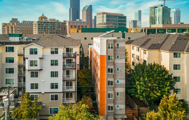 Studio, 1 bath, 190 sqft, $950, Unit D4