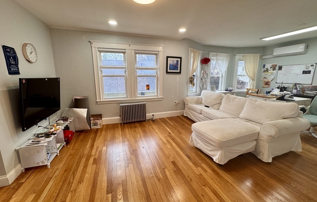 113 HARRIET AVE