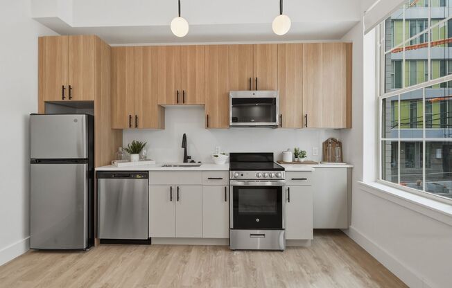 Studio, 1 bath, 675 sqft, $1,575