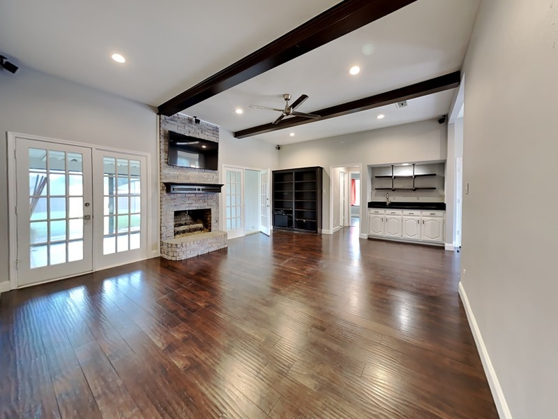 2216 CARMEL DR