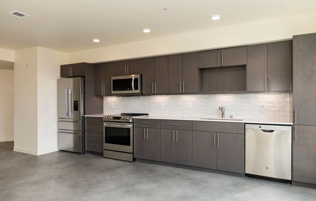 2 beds, 1 bath, 643 sqft, $2,724, Unit 307
