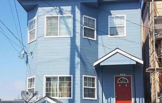 West Oakland 3 Bedroom Flat!